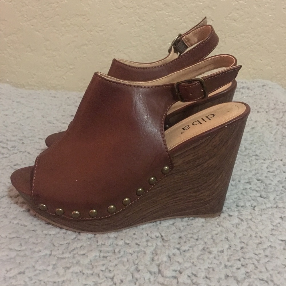 Brown healed wedges